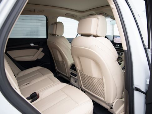 Used 2025 Audi Q5 2.0T Premium Plus image 24