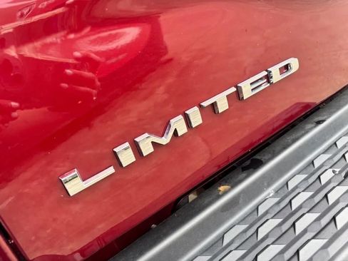 Used 2024 RAM 2500 Limited AWD/4WD image 11