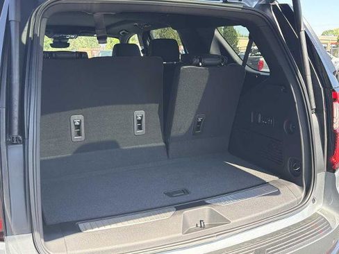 New 2026 GMC Yukon AT4 w/ AT4 Premium Package image 28