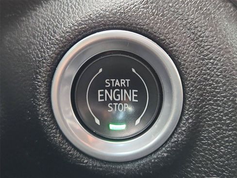 Used 2022 Chevrolet Silverado 1500 Custom AWD/4WD image 16
