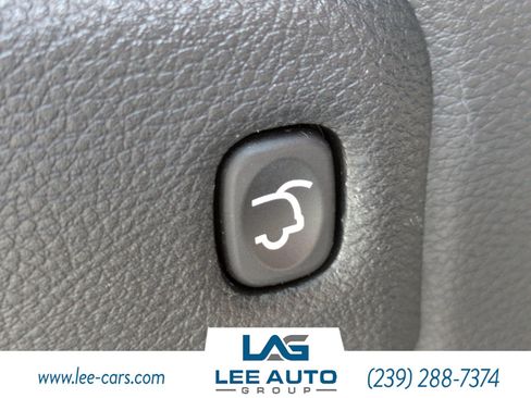 Used 2020 Jeep Grand Cherokee Altitude AWD/4WD image 12