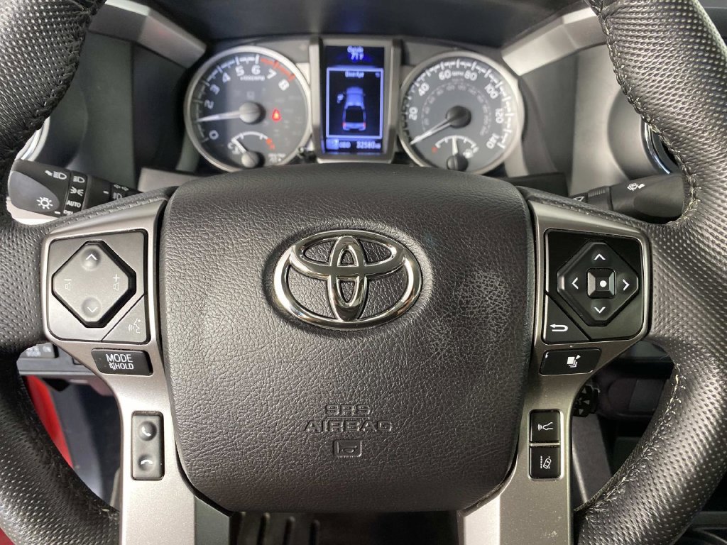 Used 2021 Toyota Tacoma SR5 AWD/4WD image 14
