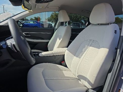 Certified 2024 Hyundai Sonata SEL FWD image 5