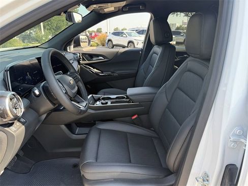 New 2026 Chevrolet Equinox LT w/ Convenience Package II image 22