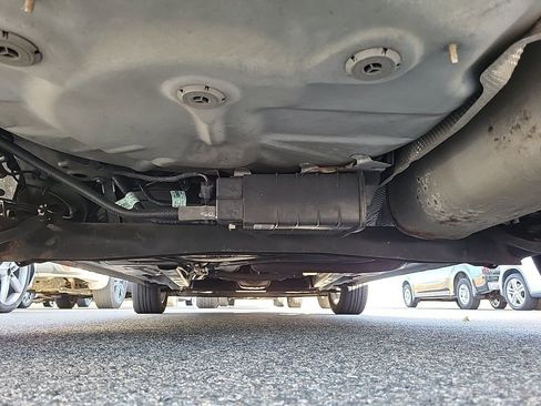 Used 2015 Ford Fiesta SE image 8