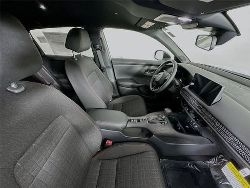 New 2026 Honda HR-V Sport image 25