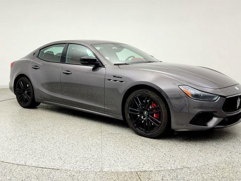 Used 2023 Maserati Ghibli Modena RWD image 3