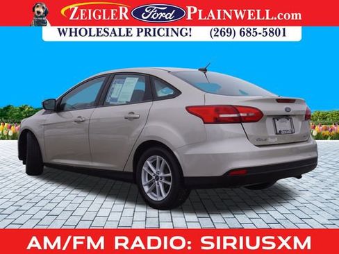 Used 2017 Ford Focus SE image 3
