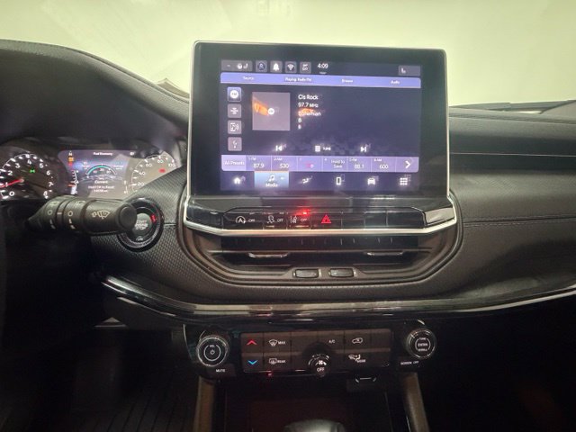Certified 2026 Jeep Compass Latitude AWD/4WD image 19