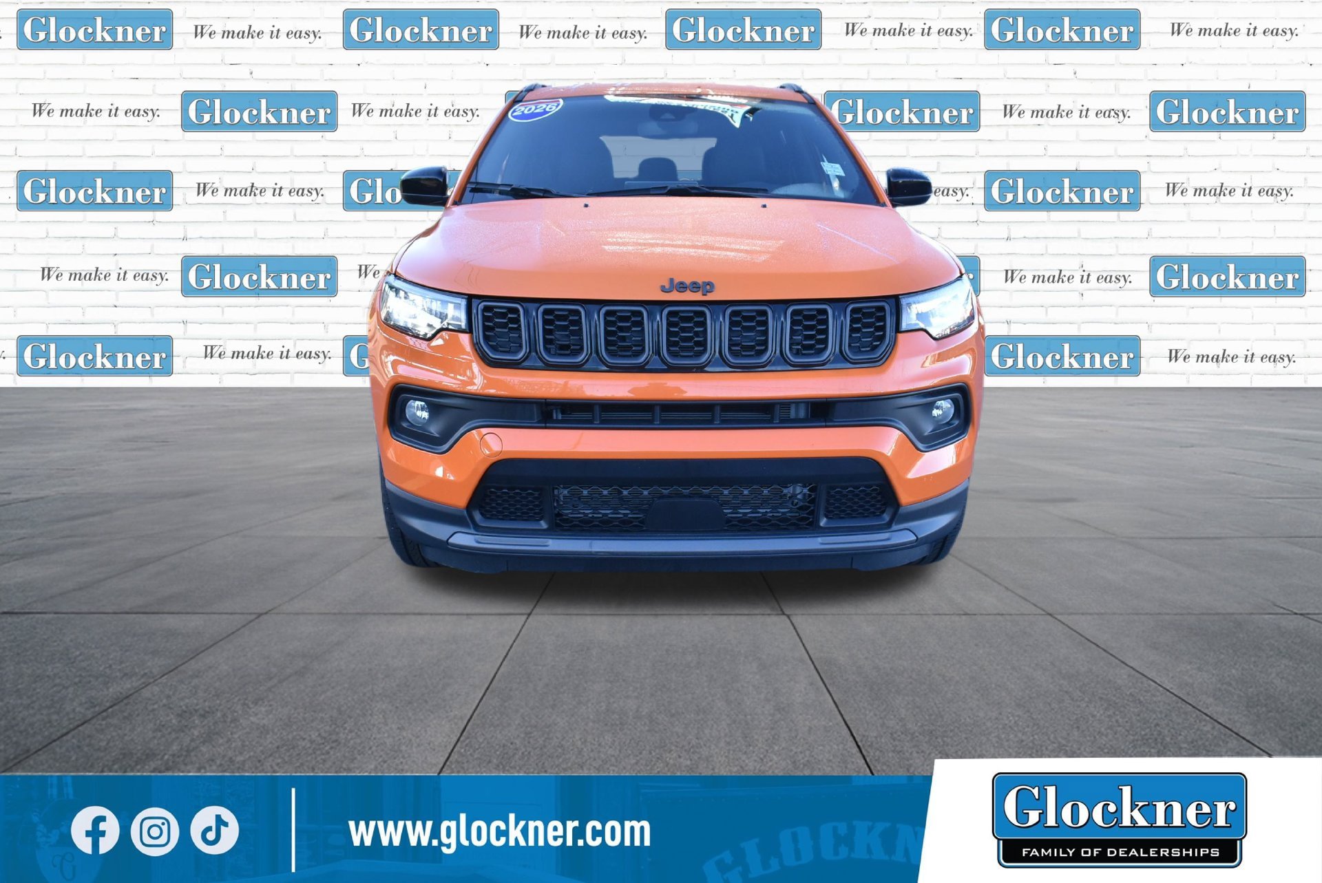 Used 2026 Jeep Compass Latitude AWD/4WD image 2