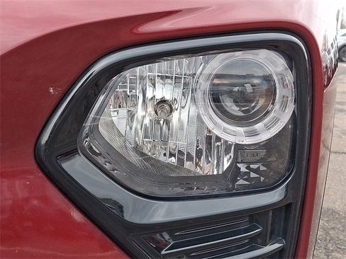 Used 2022 Chevrolet TrailBlazer RS w/ Sun and Liftgate Package image 9