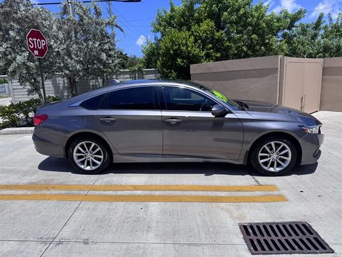 Used 2021 Honda Accord LX image 4