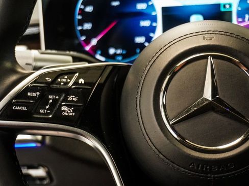 Used 2022 Mercedes-Benz S 580 4MATIC Sedan image 20