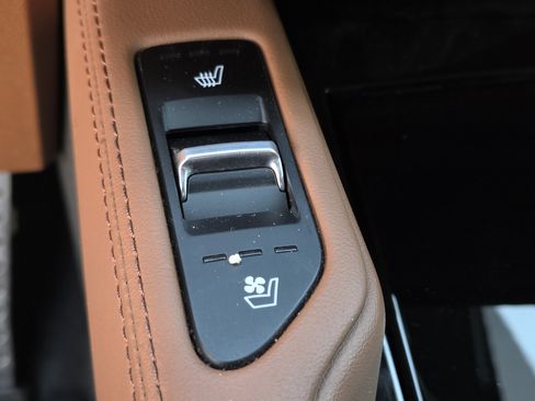 Used 2023 Kia Telluride SX Prestige X-Line AWD/4WD image 16