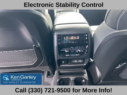 Used 2022 Jeep Grand Cherokee L Limited AWD/4WD image 44