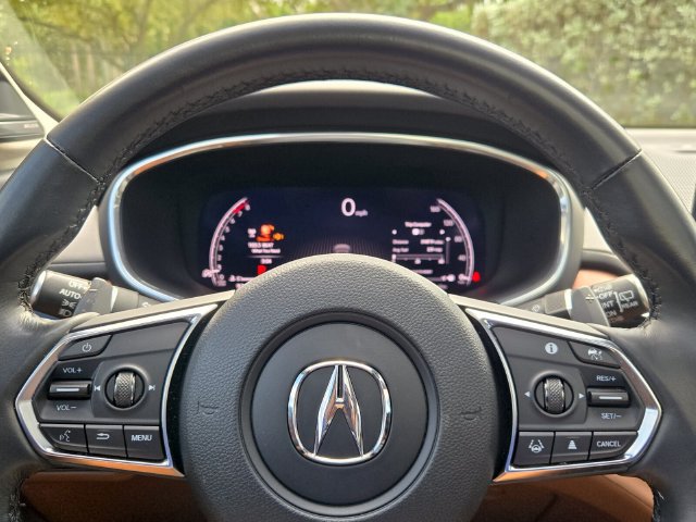 Certified 2025 Acura MDX w/ Technology Package FWD image 23
