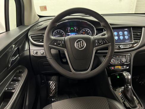 Used 2020 Buick Encore Preferred AWD/4WD image 14