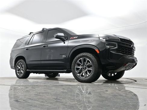 Used 2023 Chevrolet Tahoe Z71 w/ Luxury Package image 29
