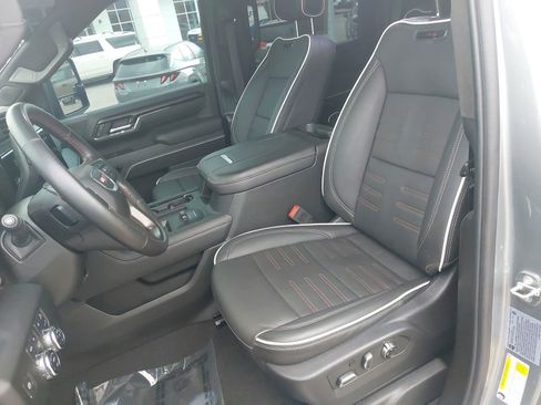 Used 2024 GMC Sierra 2500 AT4X w/ AT4X AEV Edition image 17