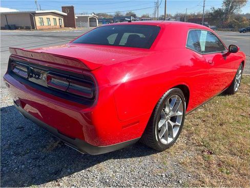 Used 2022 Dodge Challenger GT RWD image 11