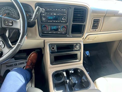 Used 2005 Chevrolet Tahoe LT w/ LT Preferred Equipment Group image 21