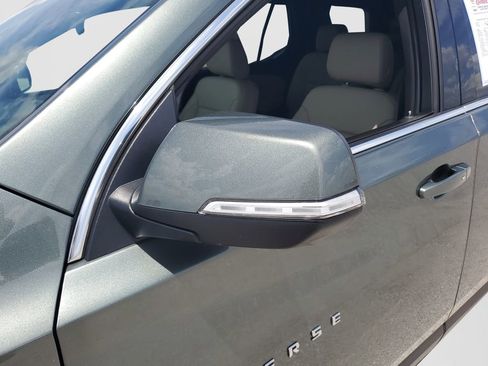 Used 2023 Chevrolet Traverse LT w/ LT Premium Package image 32