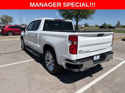 Used 2024 Chevrolet Silverado 1500 LTZ AWD/4WD image 5