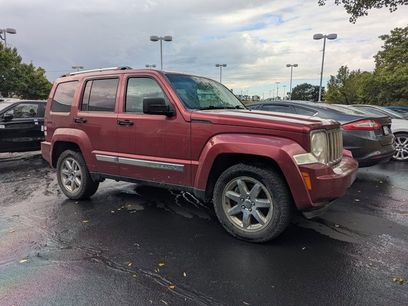 Used 2011 Jeep Liberty Limited w/ Tire & Wheel Group