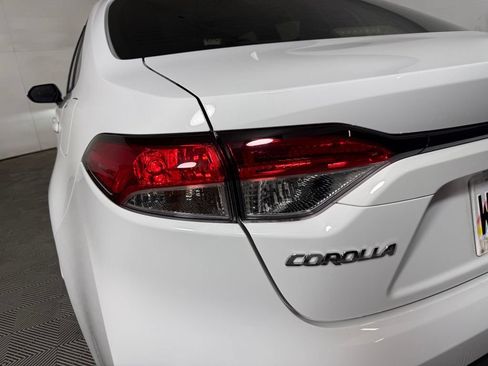 Used 2023 Toyota Corolla LE FWD image 8