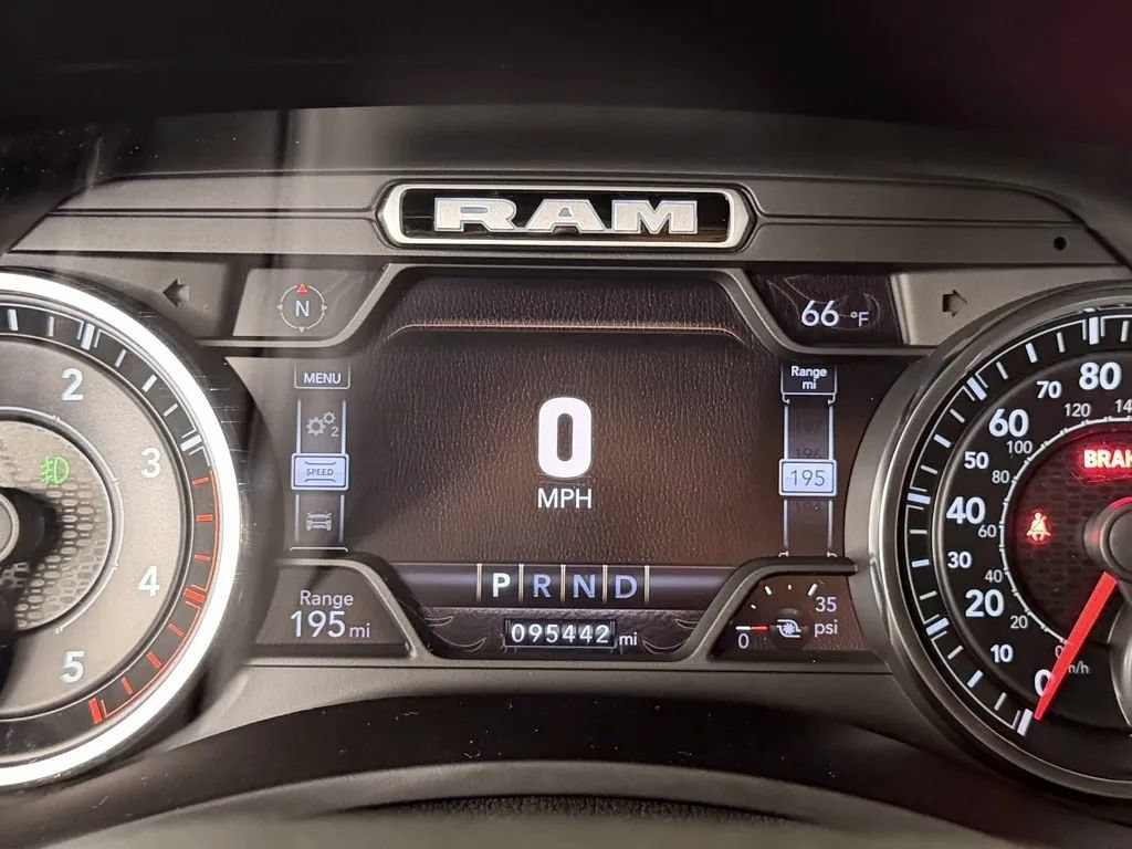 Used 2022 RAM 2500 Big Horn w/ Level C Equiment Group AWD/4WD image 18