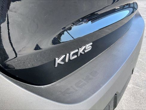 New 2026 Nissan Kicks SR FWD image 13