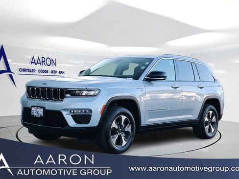 Used 2022 Jeep Grand Cherokee Limited 4xe w/ Luxury Tech Group II AWD/4WD image 1
