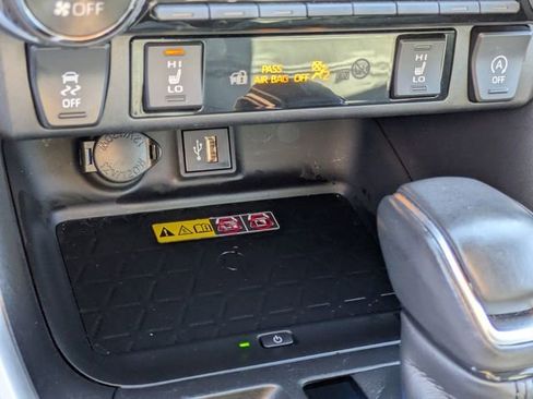 Used 2024 Toyota RAV4 XLE Premium image 17