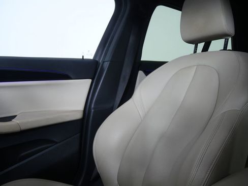 Used 2018 BMW X2 xDrive28i w/ Convenience Package image 17