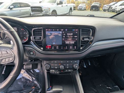 Used 2023 Dodge Durango GT image 19