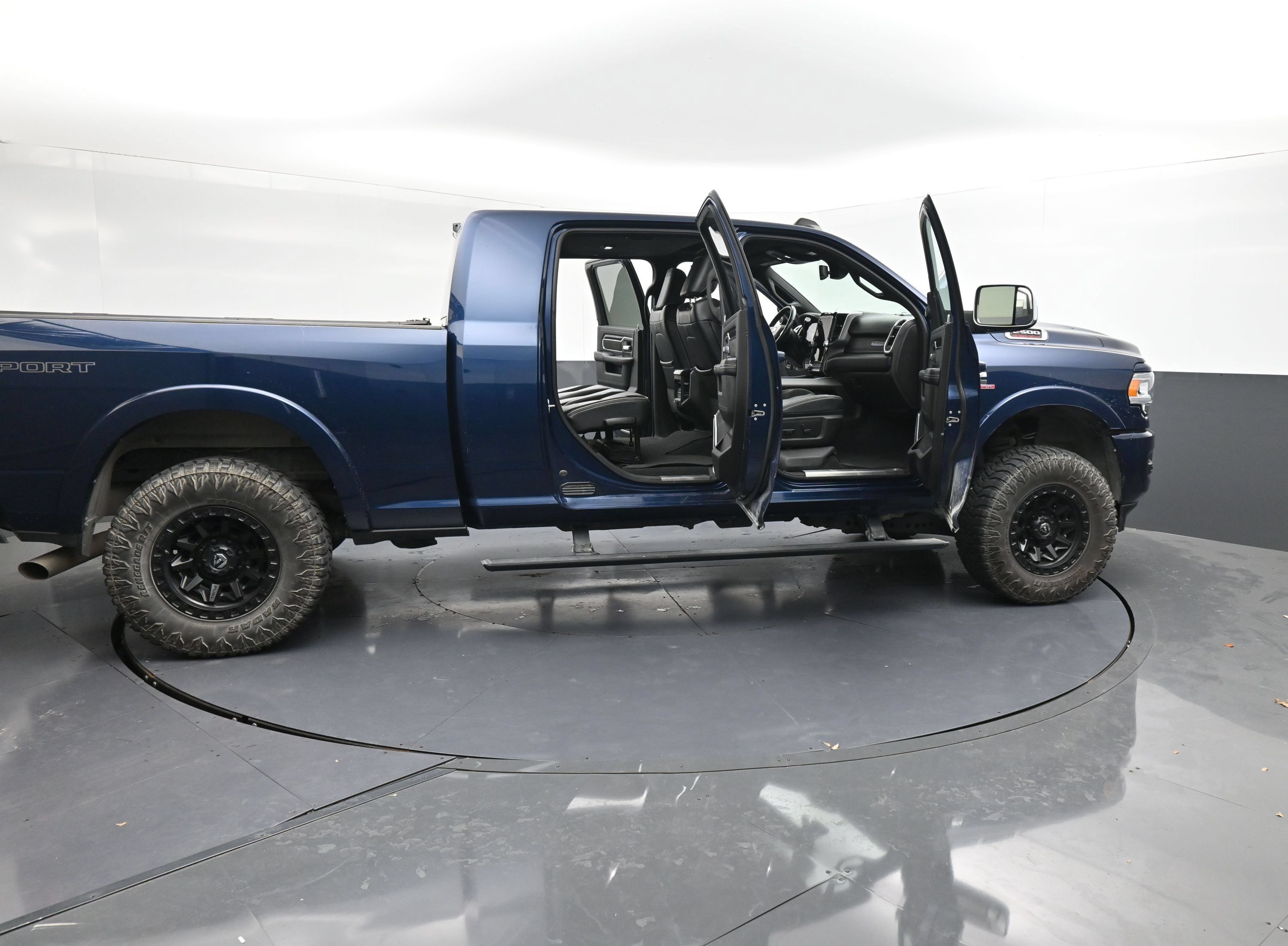 Used 2022 RAM 2500 Laramie AWD/4WD image 42