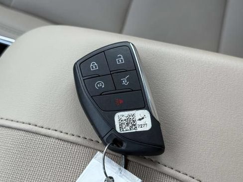 Used 2025 Buick Enclave Preferred w/ Trailering Package, 5000 lbs. FWD image 35