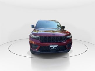 Used 2024 Jeep Grand Cherokee Altitude AWD/4WD video 2