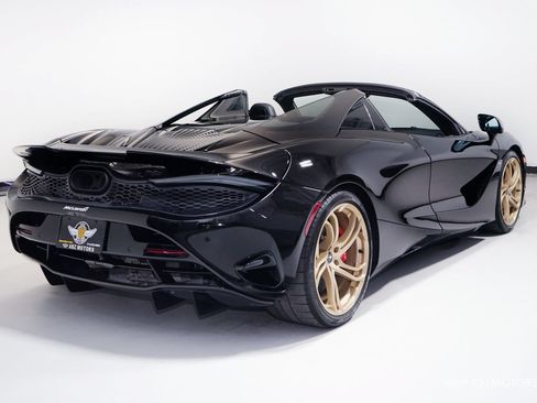 Used 2024 McLaren 750S Spider RWD image 6