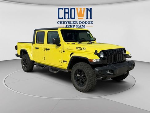 Used 2023 Jeep Gladiator Sport AWD/4WD image 1