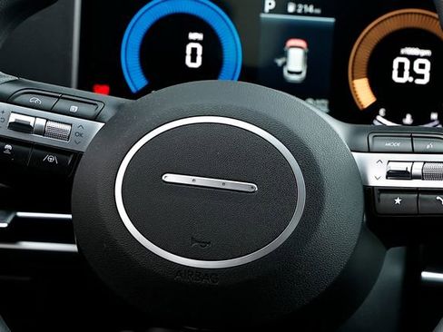 Certified 2025 Hyundai Tucson SEL image 35