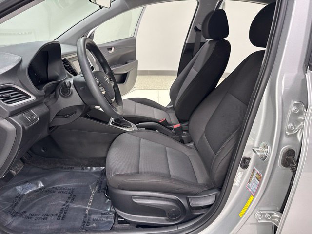 Used 2021 Hyundai Accent SE FWD image 11