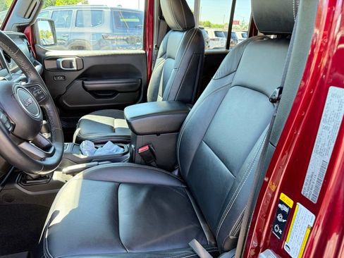 Used 2021 Jeep Gladiator Sport AWD/4WD image 15