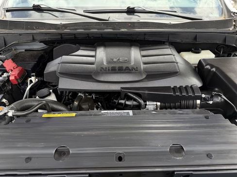 Used 2024 Nissan Titan Platinum Reserve w/ Moonroof Package image 35