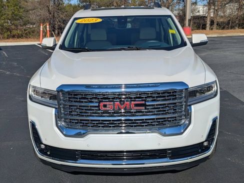 Used 2023 GMC Acadia Denali image 2