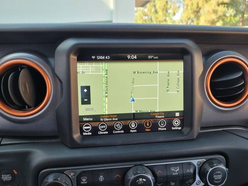 Used 2020 Jeep Gladiator Mojave AWD/4WD image 19