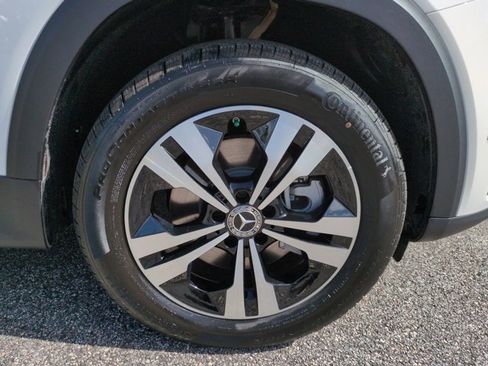 Used 2025 Mercedes-Benz GLB 250 GLB 250 image 11