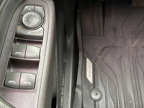 Used 2020 Chevrolet Equinox LT AWD/4WD image 25