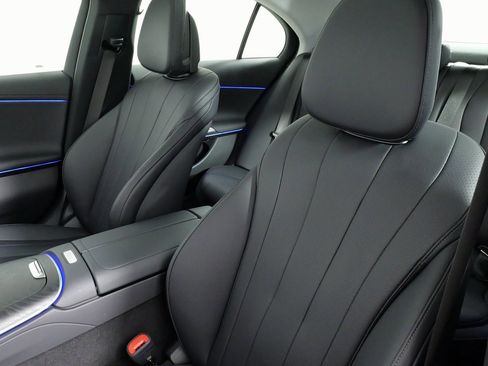 Used 2025 Mercedes-Benz E 350 4MATIC Sedan image 37