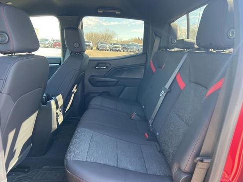 Used 2026 Chevrolet Colorado Z71 AWD/4WD image 17